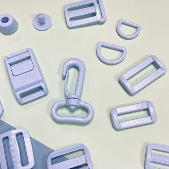 Модная красочная пластиковая регулируемая быстросъемная безопасная пластиковая пряжка с боковым выпуском